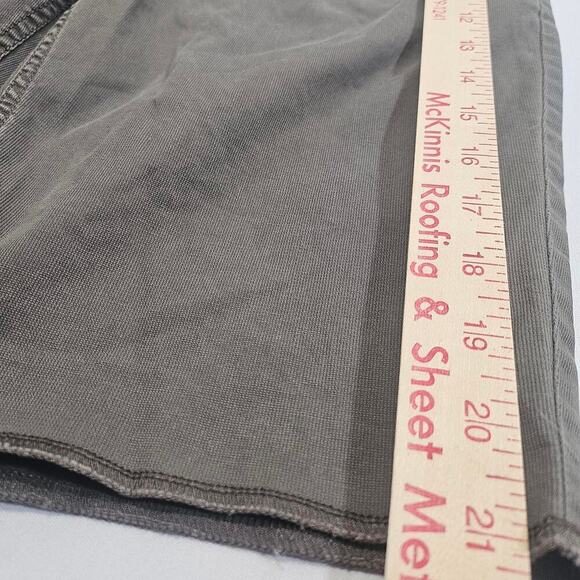 Vans custom shorts 34 waist - Picture 6 of 8